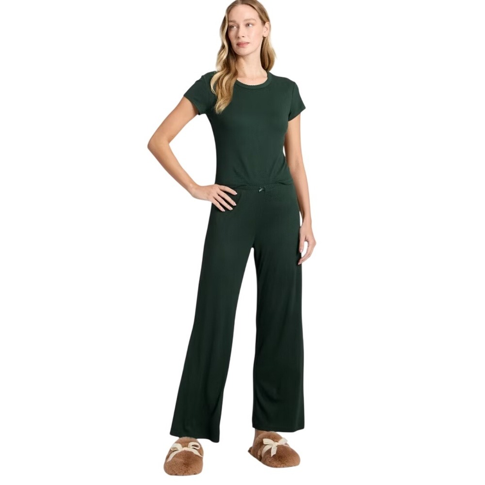 Auden Women's Green Cozy Pointelle Short Sleeve and Pants Pajama Set Size M